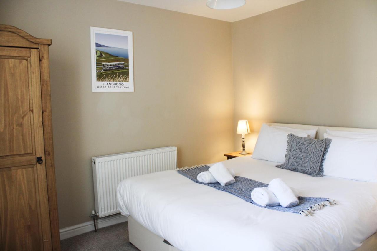 The Clifton Holiday Apartment Llandudno Centre מראה חיצוני תמונה